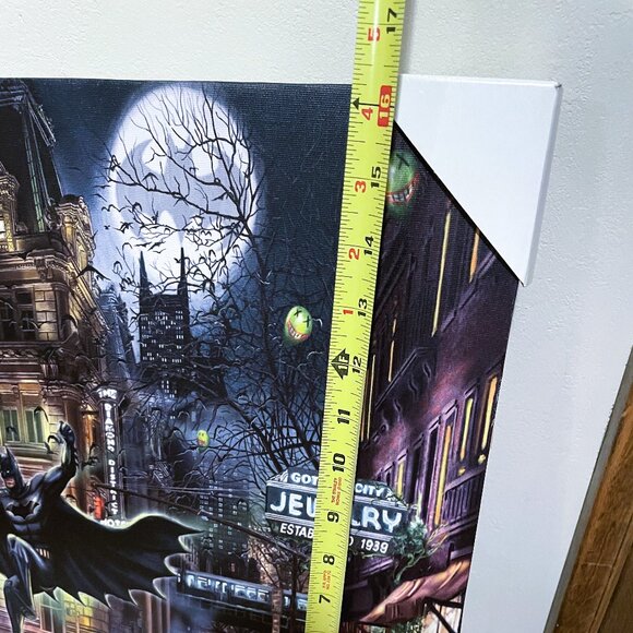 SPIDERMAN and BATMAN GOTHAM CITY, Marvel Wall Art. Gallery Wrapped Canvas! - Picture 10 of 16